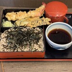 丸はし - 天ざる（1100円）