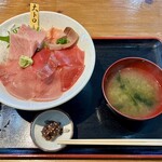宮本商店 - みやもとの本まぐろ丼+あおさ味噌汁変更