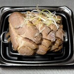 イトーヨーカドー - 料理写真:昔ながらの焼豚 (小) 572円 (409円/100g) (2026/01)