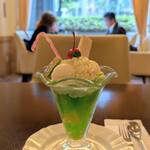 カフェ レックコート - ストローが、飴細工なんです！