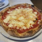 ピッツェリア クアラントゥーノ - 