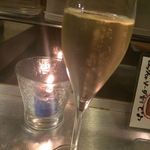 鉄板焼とワイン COCOLO - ハッピアワーで300円♪