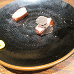 鳥茂 - 牛タンのステーキ、粗塩と黒トリュフで1