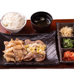 肉丼 やまと - 