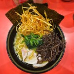 横浜家系総本山 吉村家直系店 ラーメン内田家 - 