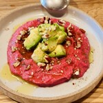 CLISP - ビーツとアボカドのフムス