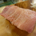 吉乃寿司 - 中トロ