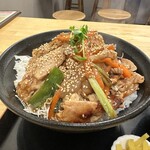 ドンブリ アサダ - 