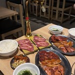 焼肉ホルモンまるよし精肉店 新福島店 - 