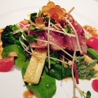 チャイニーズ 芹菜 - よこわの炙りサラダ　香味マスタードソース