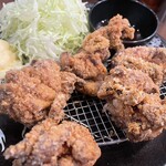 伝説のすた丼屋 - 