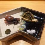鮨 さかい - 富山湾蛍烏賊、福岡鮑