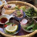 鶏と魚と炭火焼き 燈 - 