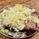 もつ焼たつや - ネギタン(2串) 500円(税込)