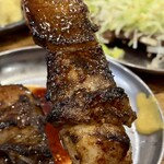 もつ焼たつや - アブラ 200円(税込)