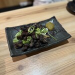 黒桜亭 新宿西口店 - 大山鶏もも肉のごろ焼き