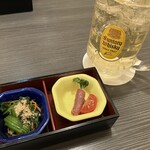 しゃぶしゃぶ 吟半 - 先付けとハイボール