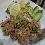 クァーサイヤム - タップワーン（レバーのラープ）