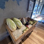 農家レストラン紡 - 野菜も売ってる