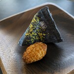 赤坂柿山 - 料理写真:アーモンドをおかきで丸ごと包んだ「慶凰」