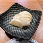 仙台牛タン&ステーキ もみじ赤坂 - 本日の浅漬け500円。こういうお口直しがメニューにあるのは意外とありがたいですね