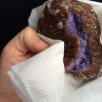 Kamehameha Bakery - 中身は紫