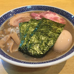 くり山 - 火曜日(定休日)メニュー 
                                煮干醤油蕎麦 700円＋特製 250円