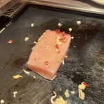 月島もんじゃ たまとや 日比谷 - カジキマグロガーリックステーキ