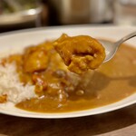 元町チキンカレーのお店 パルフェ - 