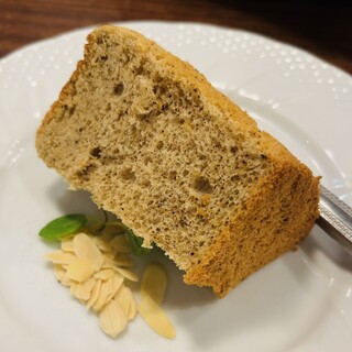 サロン ウフ エ モア_1