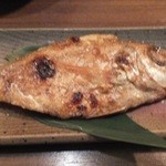 一家　駅南　ひっこみ滋庵 - のどぐろの塩焼き