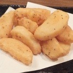 一家　駅南　ひっこみ滋庵 - 長芋の唐揚げ