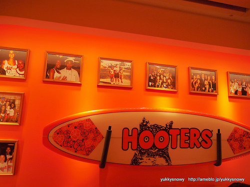 内観写真 2ページ目 : フーターズ 銀座店 （Hooters Ginza） - 新橋…