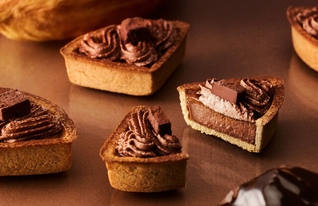 BAKE CHEESE TART Guransuta Marunochi Ten - Tokyo/Sweets (Western