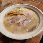西中島 光龍益 - ラーメン(並)