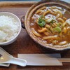 鯱市 - カレー煮込みうどん、サービスライス