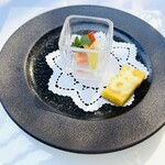 エルルカン・ビス - 温かいポレンタっぽい右のお料理おいしい