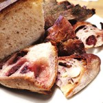 Wineshop & Diner FUJIMARU - パーラー江古田　パンの盛合せ