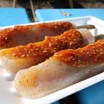 権現茶屋 - こんにゃく味噌田楽 3本 370円。