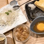 Hokkaido Gourmet Dining 北海道 - 北海道玉葱サラダ869円