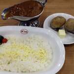 欧風カレー ボンディ 秋葉原店 - このとろけるチーズがみそだね。