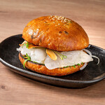 ウミハサム神戸 - 名物真鯛バーガー