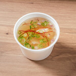 ウミハサム神戸 - 究極真鯛だしワンタンスープ