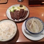 味の牛たん 喜助 横浜ランドマーク店 - 特切り厚焼定食