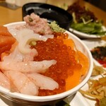函館国際ホテル - オリジナル海鮮丼