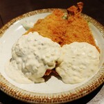 ワインとオマール海老の店 UOMO - UOMO名物開きエビフライ