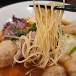 RAMEN KAIBUTSU - 細ストレート麺