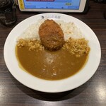 CoCo壱番屋 - 料理写真:ぼっかけ煮コロッケカレー（店舗限定）