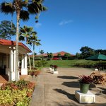 Dole Plantation - 【'14/12/29撮影】店内のテラス席の風景です