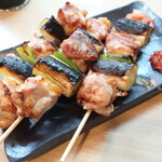 やきとり 帝王 - ネギマ３（塩）※秘伝の辛味噌（皿に残さないように使って下さい）